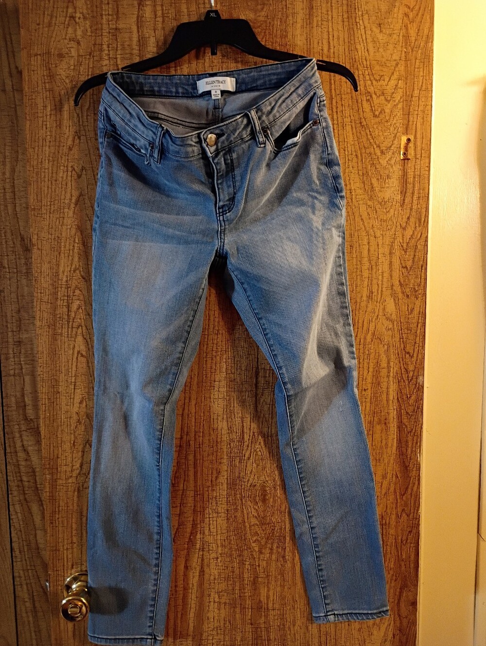 Ellen Tracy Skinny Jeans in Light Blue Wash